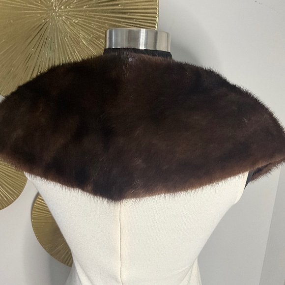 Beautiful Real Mink (Attachable) Collar - Picture 4 of 5